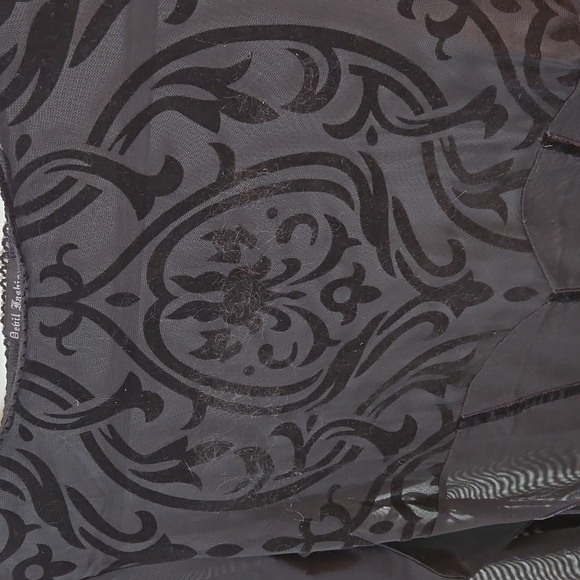 Devil Fashion Gothic Damask black sheer & velvet long sleeve top - Picture 5 of 12